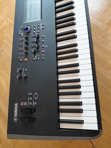 Yamaha-MODX8